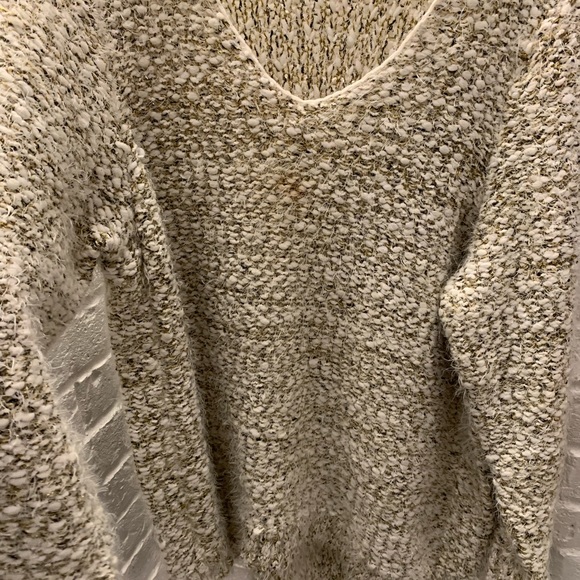 25% off listed price . Gold/whiteknitted sweater. Lane Bryant sweater Plus size - Picture 7 of 7
